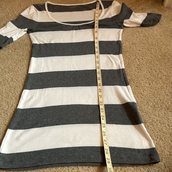 EXPRESS - Stripe Tunic T-Shirt - Size Medium - Picture 11 of 11